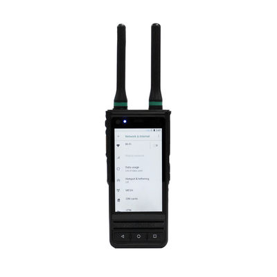 NFC tenu dans la main d'interphone d'IP68 MESH Radio Supports 4G DMR avec l'OS d'Android 8,1